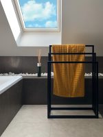 Porte serviette sur pied triple M – Image 3