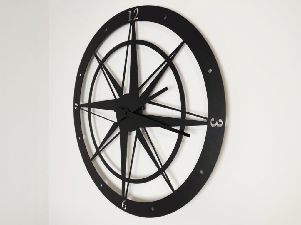 Horloge métallique Rose des vents 60 cm – Image 3