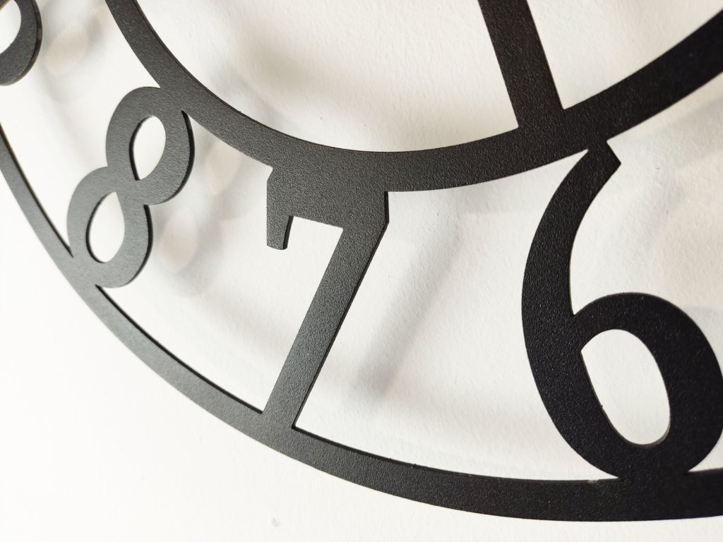 Horloge murale en métal Roma II 60 cm – Image 4